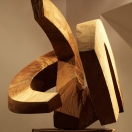 "Figura ve vratké poloze 2", kaštan, 2013, 80cm