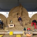Two weeks of hard work in the team of three. The size of the sculpture: 15m long, 5m high.
(Photo R.Varano)
