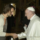 Meeting the pope Francesco.
(Photo Vatican Media)

